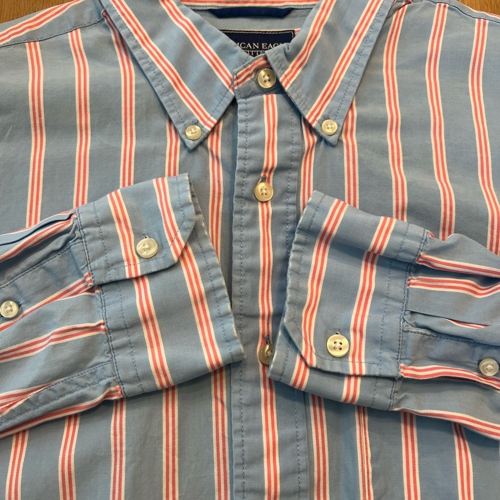 American Eagle Outfitters Men's Blue and Red Striped Button Down Shirt